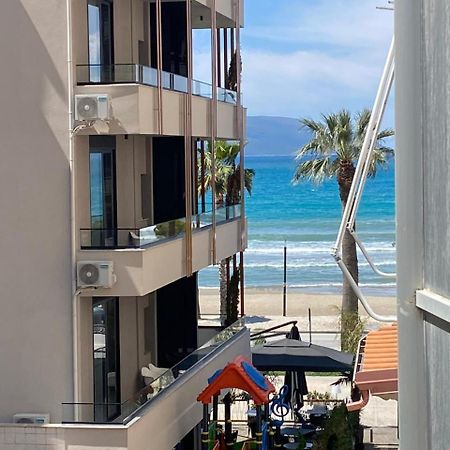 Apartment Me Qera Lungomare Vlore Medem1 Exterior photo