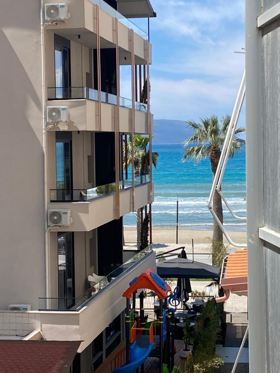 Apartment Me Qera Lungomare Vlore Medem1 Exterior photo